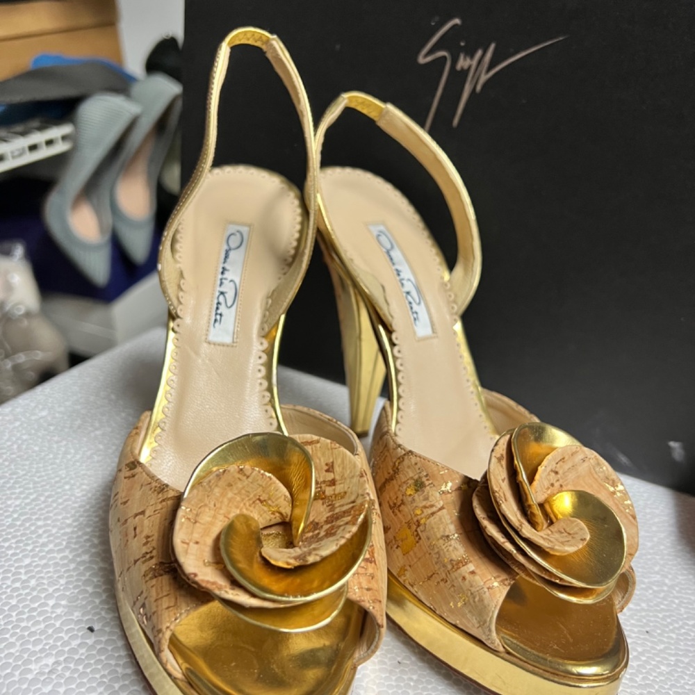 Oscar De La Renta Cork Heels - Picture 5 of 5